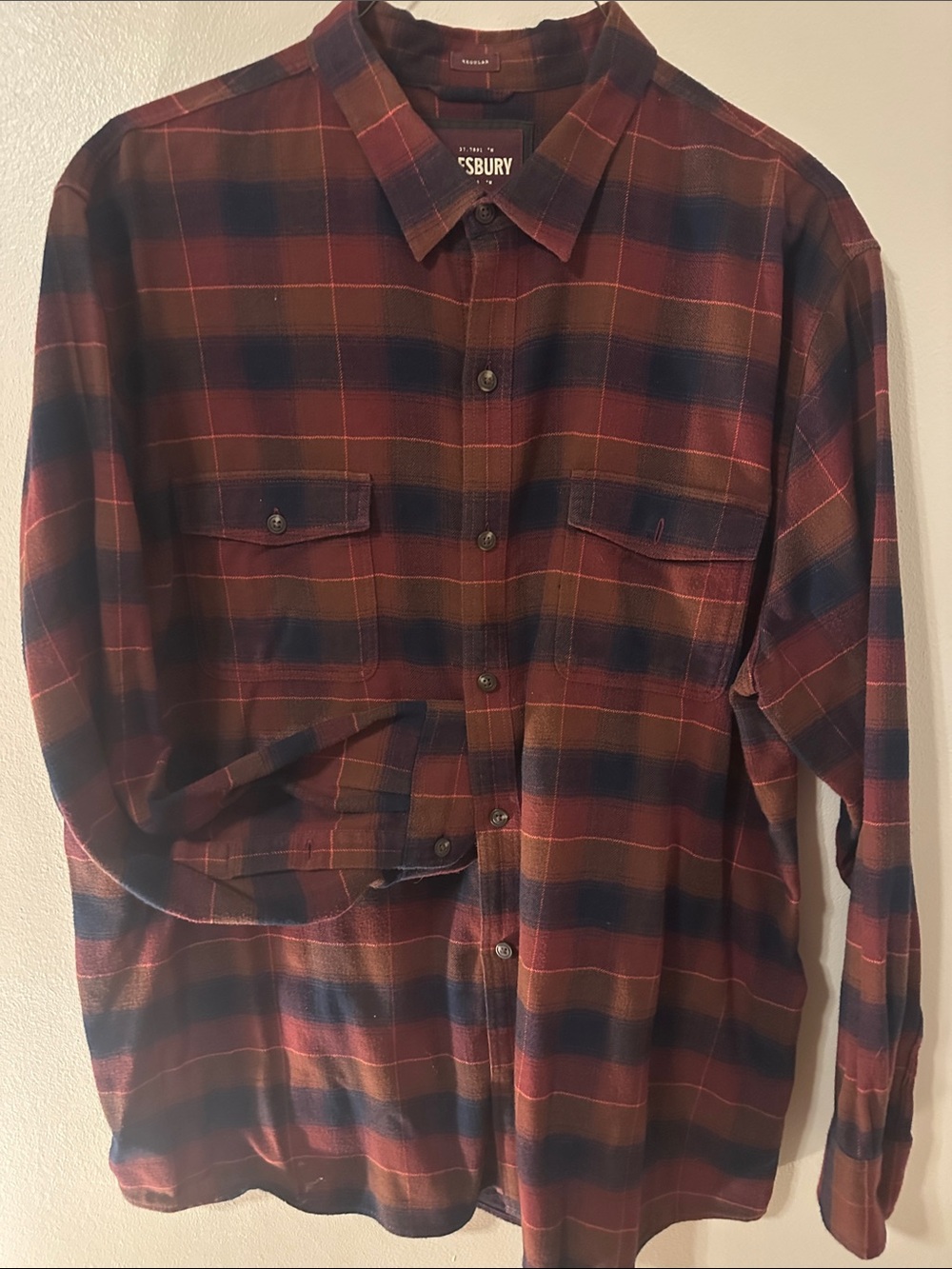 Men’s Red Plaid Long-Sleeve Button-Up Shirt by Hillsbury